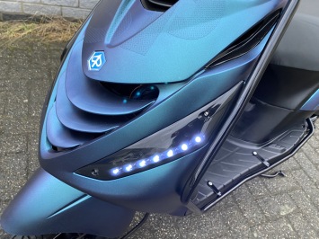 DIKKE PIAGGIO ZIP SP 45KM BROM MAT CAMELEON  BJ2012 5000KM