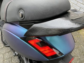 DIKKE PIAGGIO ZIP SP 45KM BROM MAT CAMELEON  BJ2012 5000KM