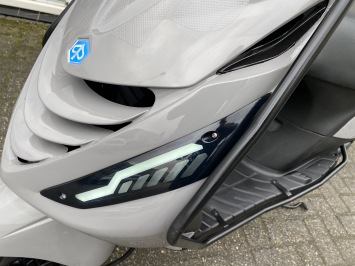 GAVE PIAGGIO ZIP SP 45KM BROM NARDO GREY BJ2019 11000KM