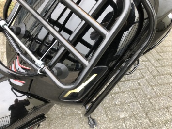 DIKKE VESPA SPRINT S 45KM BROM BLACK ON BLACK BJ2017 9000KM 