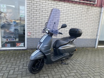 ZEER MOOIE PEUGEOT DJANGO 45KM BROM MAT GREY BJ2021 8000KM