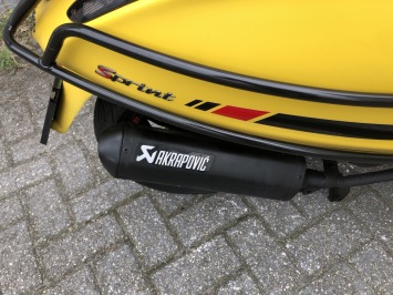 DIKKE VESPA SPRINT S 45KM BROM MAT GEEL BJ2027 7000KM  VOL OPTIES