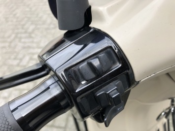 SPECIAL VESPA SPRINT S 45KM OF 25KM BROM DESERT STORM BJ2015 9000KM