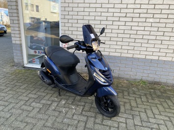 DIKKE PIAGGIO ZIP SP 45KM BROM 4T 80CC MIDNIGHT BLEU BJ2021 6000KM