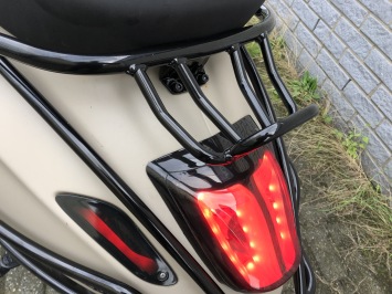 SPECIAL VESPA SPRINT S 45KM OF 25KM BROM DESERT STORM BJ2015 9000KM