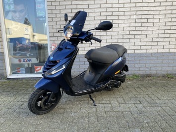 DIKKE PIAGGIO ZIP SP 45KM 80CC 4T MIDNIGHT BLEU BJ2021 8000KM