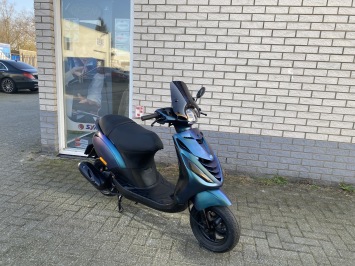 DIKKE PIAGGIO ZIP SP 45KM 4T MAT CAMELEON  BJ2016 6000KM