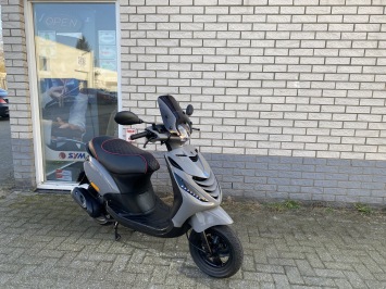 MOOIE PIAGGIO ZIP SP 45KM BROM NARDO GREY BJ2013 11.000KM