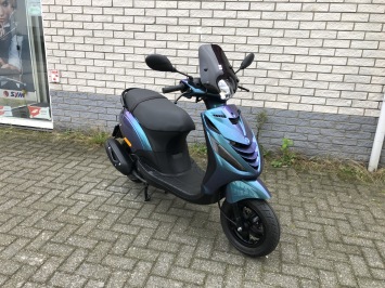 GAVE PIAGGIO ZIP SP 45KM BROM CAMELEON BJ2018 1500KM
