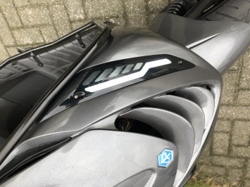 DIKKE PIAGGIO ZIP SP 45 4-TAKT AGAAT GRIJS  BROM BJ2010 9000KM