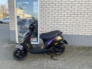 GAVE PIAGGIO ZIP SP 45KM MAT DRAGON CAMELEON BJ2017 7000KM