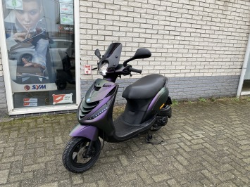 GAVE PIAGGIO ZIP SP 45KM MAT DRAGON CAMELEON BJ2018 5000KM