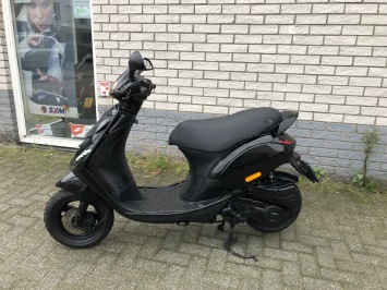 SPECIAL PIAGGIO ZIP SP 45KM BROM FORCED CARBON MALOSSI 2021 7000KM