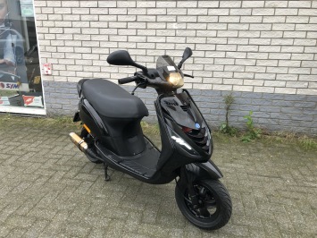 SPECIAL PIAGGIO ZIP SP 45KM BROM FORCED CARBON MALOSSI 2021 7000KM