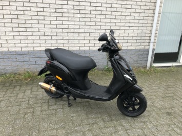 SPECIAL PIAGGIO ZIP SP 45KM BROM FORCED CARBON MALOSSI 2021 7000KM
