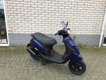 SUPER SNELLE PIAGGIO ZIP SP 45KM BROM BMW BLAUW 80CC 2012 7000KM