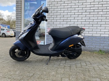 DIKKE PIAGGIO ZIP SP 45 4-TAKT MIDNIGHT BLEU BROM BJ2021 7000KM 