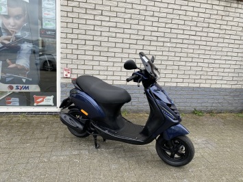 GAVE PIAGGIO ZIP SP 45 4-TAKT MIDNIGHT BLEU BROM BJ2013 9000KM 