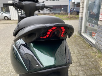 DIKKE PIAGGIO ZIP SP 45 4-TAKT JAGUAR GREEN  BROM  BJ2020 11000KM 