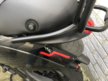 PIAGGIO ZIP SP PSYCHEDELIC ZWART 45 4-TAKT euro5  SNOR of BROM MAT GROEN NIEUW 0KM 2025