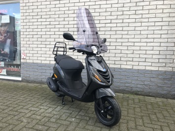 PIAGGIO ZIP SP PSYCHEDELIC ZWART 45 4-TAKT euro5  SNOR of BROM MAT GROEN NIEUW 0KM 2023