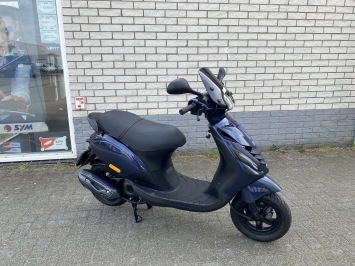 GAVE PIAGGIO ZIP SP 45 4-TAKT MIDNIGHT BLEU BROM BJ2020 4000KM 