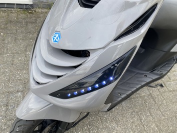 LEUKE PIAGGIO ZIP SP 45 4-TAKT nardo grey  BROM  BJ2007 12000KM 