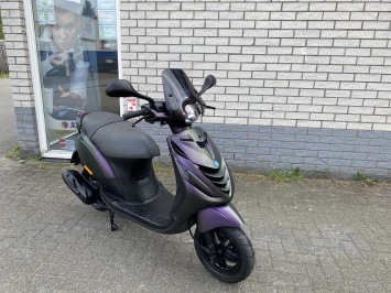 LEUKE PIAGGIO ZIP SP 45KM BROM MAT DRAGON BJ2008 7000KM