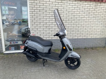 LEUKE SYM FIDDLE 2 BROM 45KM 4-TAKT NARDO GREY BJ2020 14000KM VOL OPTIES