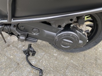 GAVE VESPA SPRINT S 45KM 4-TAKT BROM MAT BLACK 10.000KM BJ2022