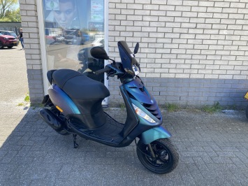 GAVE PIAGGIO ZIP SP 45KM BROM MAT CAMELEON BJ2008 9000KM