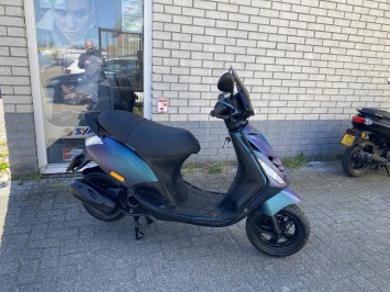 GAVE PIAGGIO ZIP SP 45KM BROM MAT CAMELEON BJ2008 9000KM