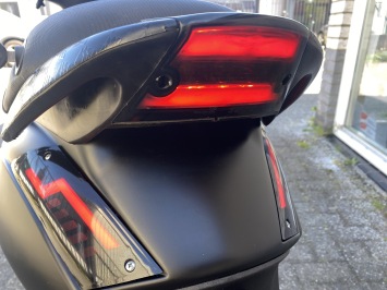 LEUKE PIAGGIO ZIP SP 45 4-TAKT MAT BLACK BROM  BJ2019 8.000KM 