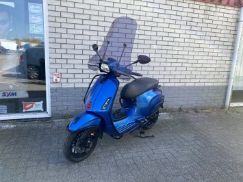 GAVE VESPA SPRINT S 45KM BROM MAT BLEU VIVACE BJ2021 VOL OPTIES