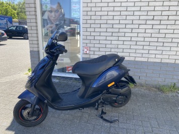 GAVE PIAGGIO ZIP SP 45 4-TAKT MIDNIGHT BLEU BROM BJ2020 8000KM