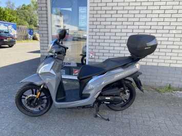  HELE MOOIE SYM SYMFONY ST  BROM 45KM 4-TAKT MAT NARDO GREY BJ2021 8000KM