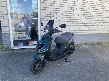DIKKE PIAGGIO ZIP SP 45 4-TAKT JAGUAR GREEN BROM BJ2016 6000KM