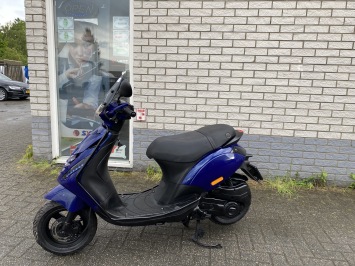 GAVE PIAGGIO ZIP SP 45 4-TAKT MIDNIGHT BLEU BROM BJ2020 10.000KM