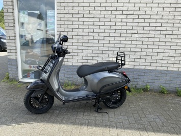  MOOIE VESPA SPRINT S 45KM BROM MAT GREY BJ2019 9000KM 4-TAKT CARBON 