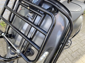  MOOIE VESPA SPRINT S 45KM BROM MAT GREY BJ2019 9000KM 4-TAKT CARBON 