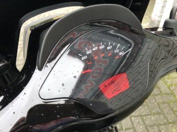 SPECIAL VESPA SPRINT S BLACK ON BLACK FULL OPTIONS BJ2025 0KM