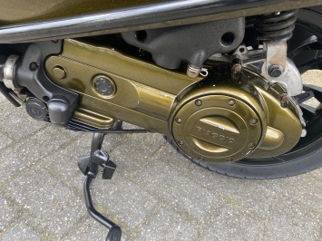  DIKKE VESPA SPRINT S 45KM BROM PYTHON GREEN SPECIAL BJ2019 8000KM VOL OPTIES