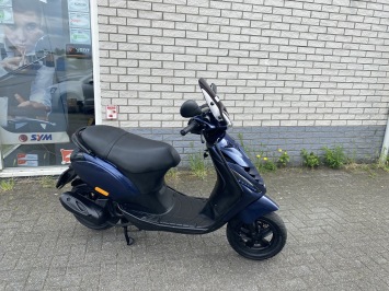 LEUKE PIAGGIO ZIP SP 45KM 4-T BROM MIDNIGHT BLEU BJ2012 8000KM