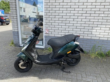 DIKKE PIAGGIO ZIP SP 45KM BROM JAGUAR GROEN  BJ2009 11000KM