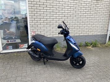 DIKKE PIAGGIO ZIP SP 45KM BROM BMW BLAUW BJ2015 8000KM