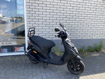 2-TAKT 70CC PIAGGIO ZIP SP LINE 45KM BROM MAT BLACK YASUNI BJ2016 6000KM