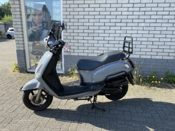 MOOIE SYM FIDDLE 2 BROM 45KM 4-TAKT NARDO GREY BJ2022 7000KM VOL OPTIES