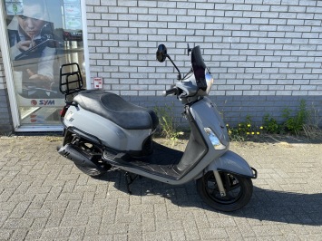 MOOIE SYM FIDDLE 2 BROM 45KM 4-TAKT NARDO GREY BJ2022 7000KM VOL OPTIES