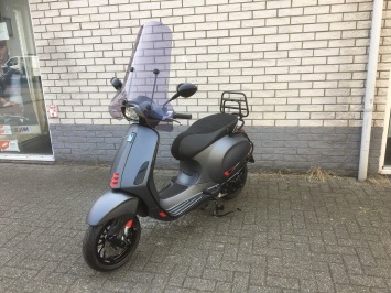 NIEUWE VESPA SPRINT S   MAT GRIJS SPECIAL BROM 45KM  0KM 2023