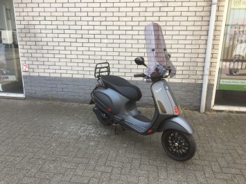 NIEUWE VESPA SPRINT S   MAT GRIJS SPECIAL BROM 45KM  0KM 2025